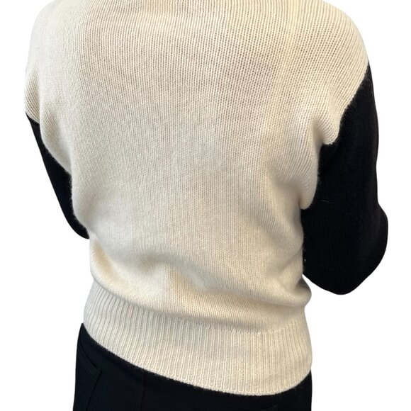 CHANEL Vintage 95A CC Logo Cashmere Knit Sweater Top Camellia Bow Cream [106236] - Picture 4 of 12